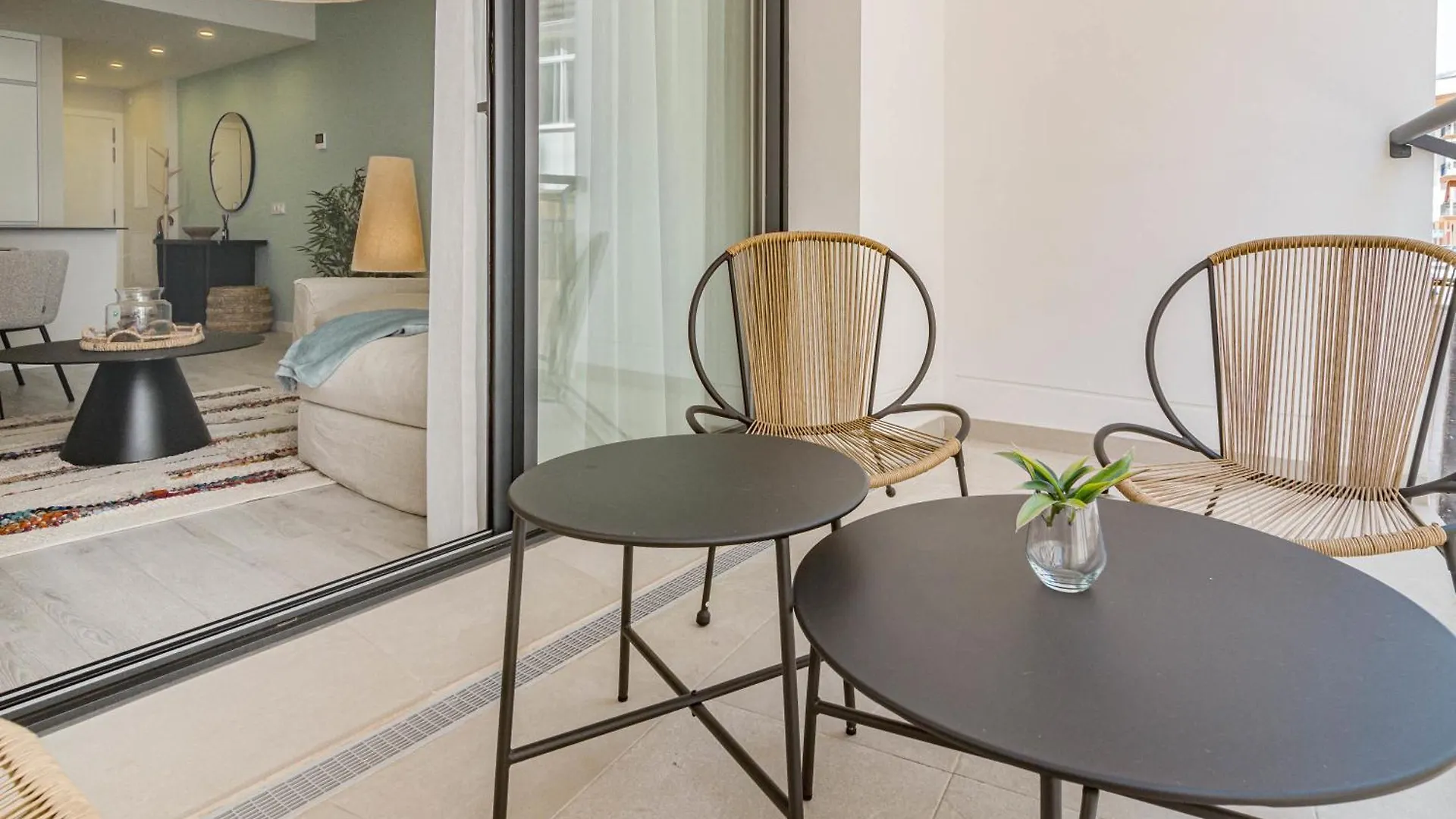 Le2E- Modern New-Build Flat Near The Beach Estepona